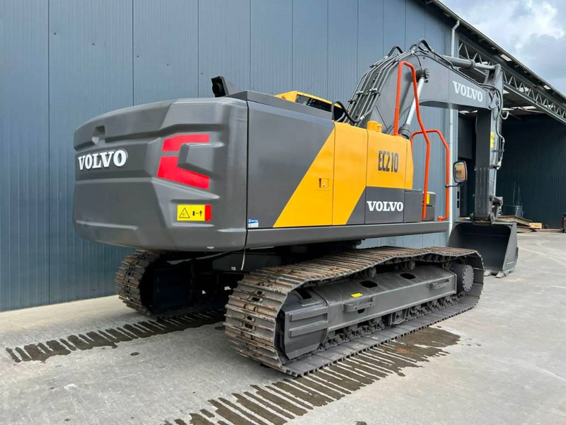 Volvo EC210 - Гусеничный экскаватор: фото 4 Volvo EC210 - Гусеничный экскаватор: фото 4