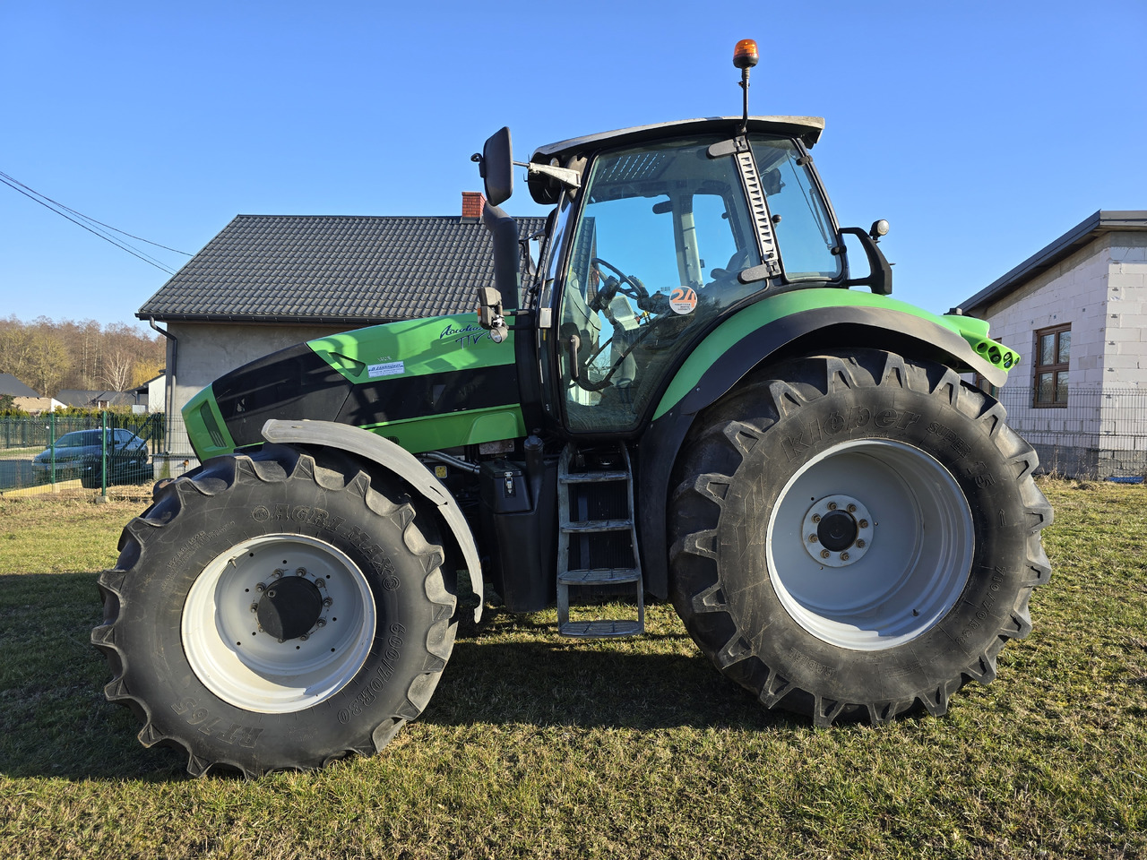 DEUTZ-FAHR Agrotron TTV 630 - Трактор: фото 3 DEUTZ-FAHR Agrotron TTV 630 - Трактор: фото 3