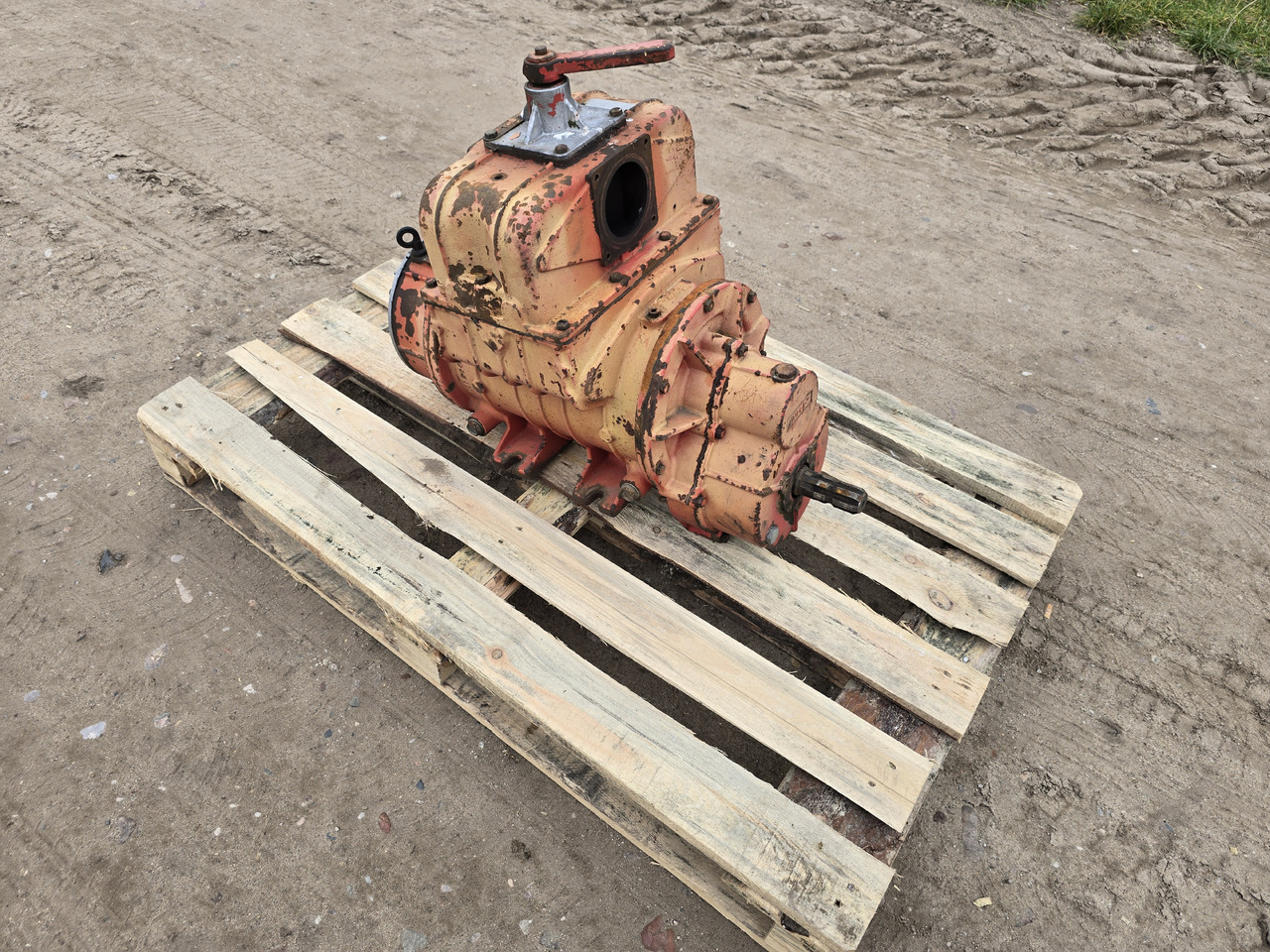 JUROP PNE 102 M (A 60 M) - Цистерна для жидкого навоза: фото 1 JUROP PNE 102 M (A 60 M) - Цистерна для жидкого навоза: фото 1