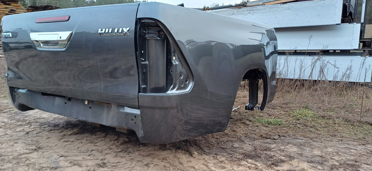 TOYOTA HILUX Extracab (2023 r.) NOWA paka skrzynia - Кузов и экстерьер для Легковых автомобилей: фото 3 TOYOTA HILUX Extracab (2023 r.) NOWA paka skrzynia - Кузов и экстерьер для Легковых автомобилей: фото 3