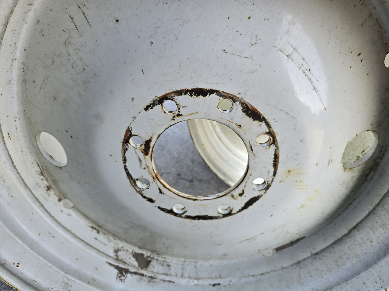 Titan W15LX28, piasta 150 mm - Колесо для Сельскохозяйственной техники: фото 5 Titan W15LX28, piasta 150 mm - Колесо для Сельскохозяйственной техники: фото 5