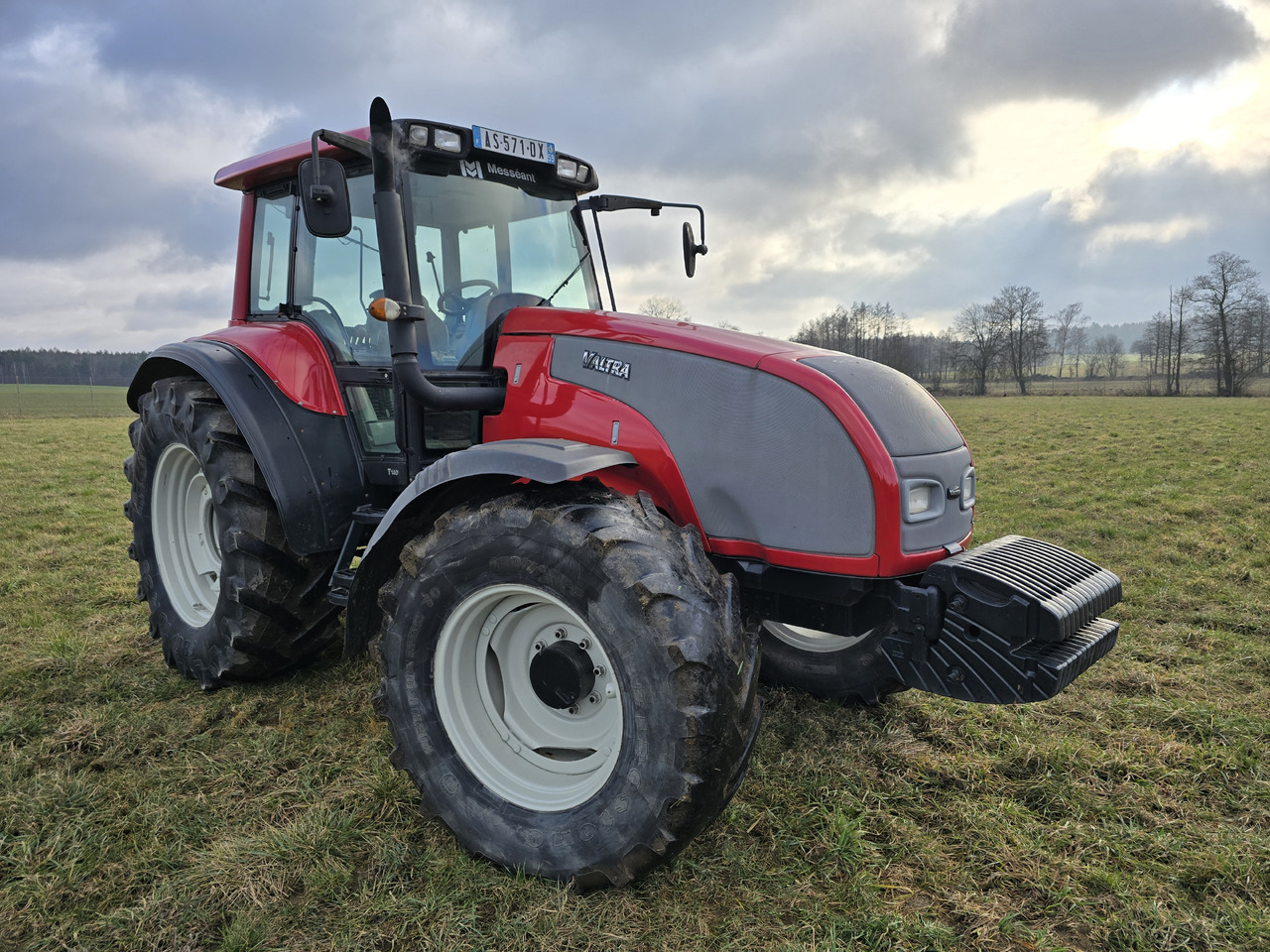 VALTRA T140 - Трактор: фото 2 VALTRA T140 - Трактор: фото 2