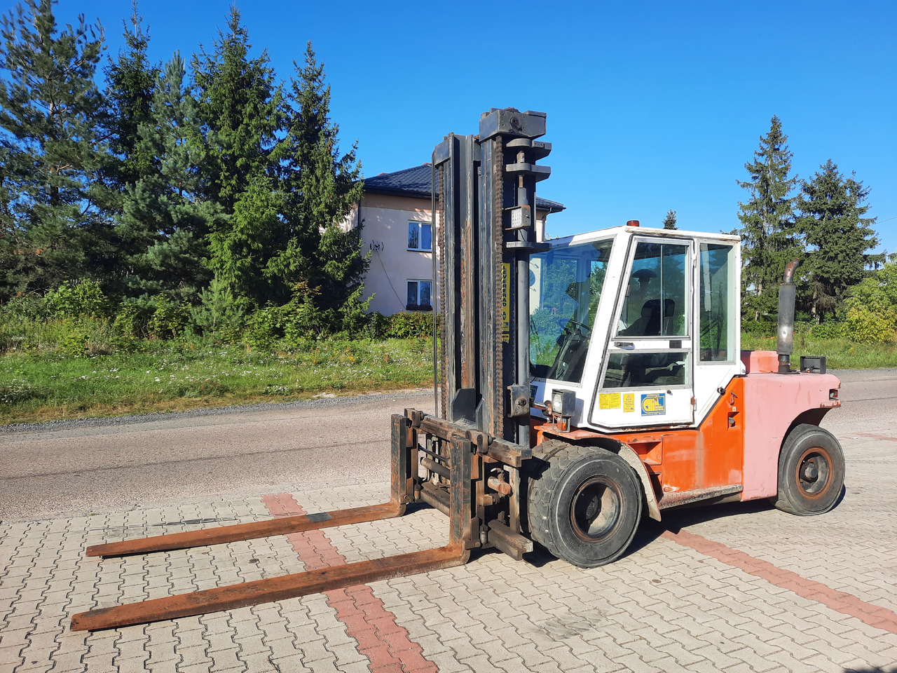 Dantruck 8009 - Дизельный погрузчик: фото 4 Dantruck 8009 - Дизельный погрузчик: фото 4