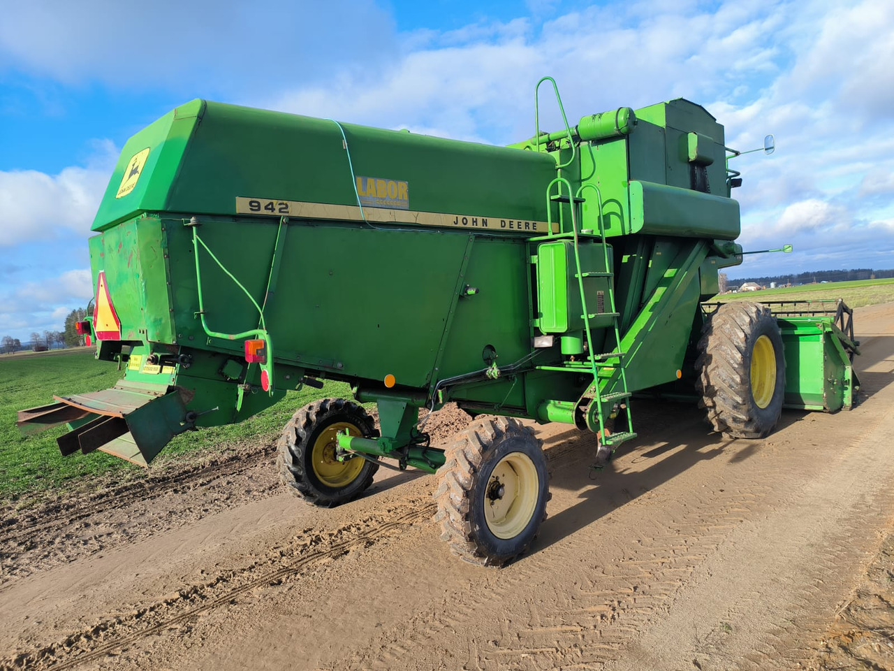 John-deere 942 - Зерноуборочный комбайн: фото 5 John-deere 942 - Зерноуборочный комбайн: фото 5