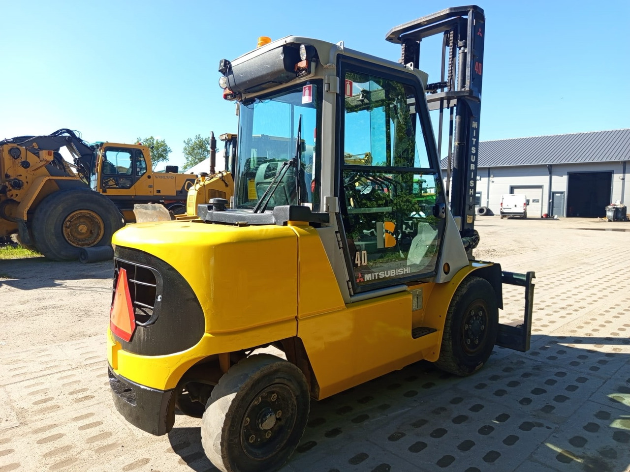 Mitsubishi FD40K - Дизельный погрузчик: фото 5 Mitsubishi FD40K - Дизельный погрузчик: фото 5