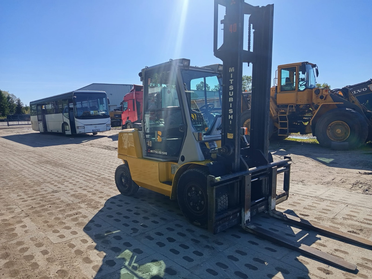 Mitsubishi FD40K - Дизельный погрузчик: фото 3 Mitsubishi FD40K - Дизельный погрузчик: фото 3