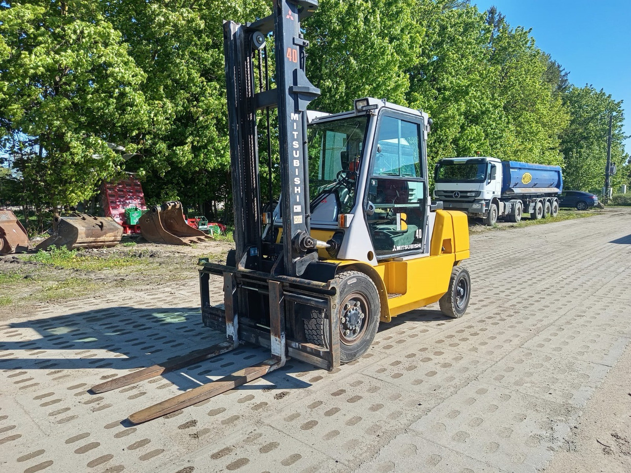Mitsubishi FD40K - Дизельный погрузчик: фото 2 Mitsubishi FD40K - Дизельный погрузчик: фото 2