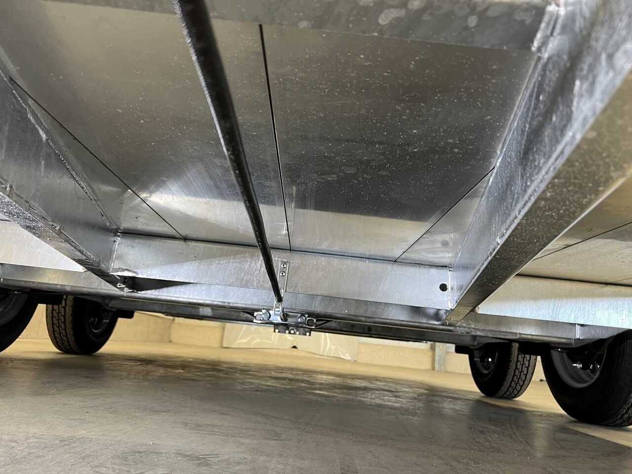 Новый Прицеп для перевозки животных BOECKMANN VA 3520/35 P Viehanhänger: фото 27 Новый Прицеп для перевозки животных BOECKMANN VA 3520/35 P Viehanhänger: фото 27