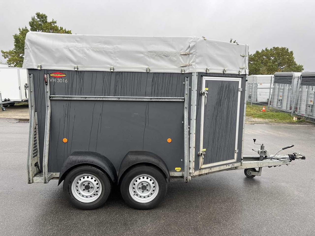 BOECKMANN VH 3016/24 Viehanhänger - Прицеп для перевозки животных: фото 2 BOECKMANN VH 3016/24 Viehanhänger - Прицеп для перевозки животных: фото 2