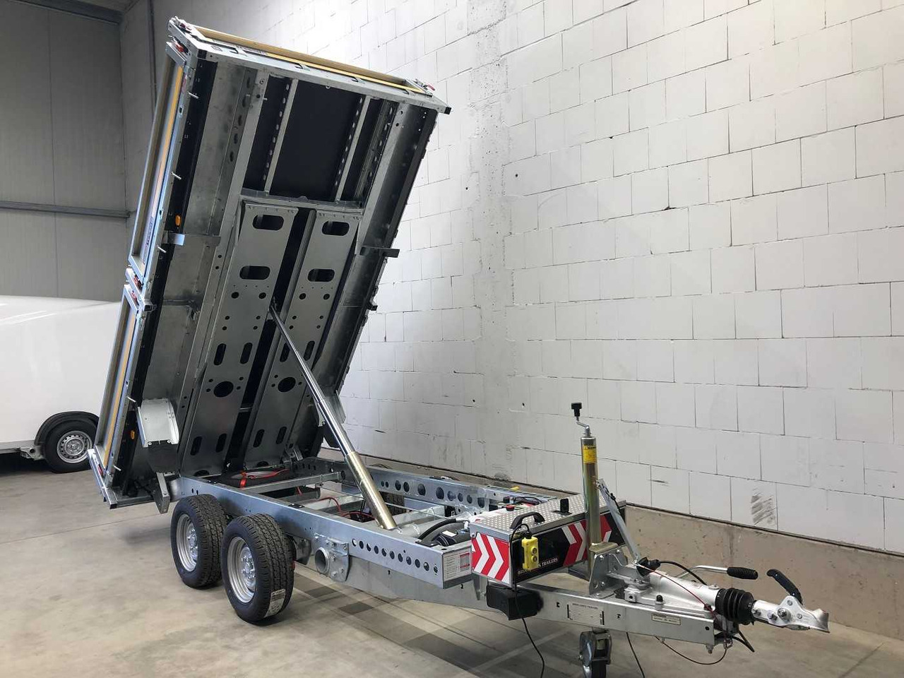 Новый Самосвальный прицеп BRIAN_JAMES Cargo Tipper 2 2-Achser Pendel Rückwärtskipper: фото 15