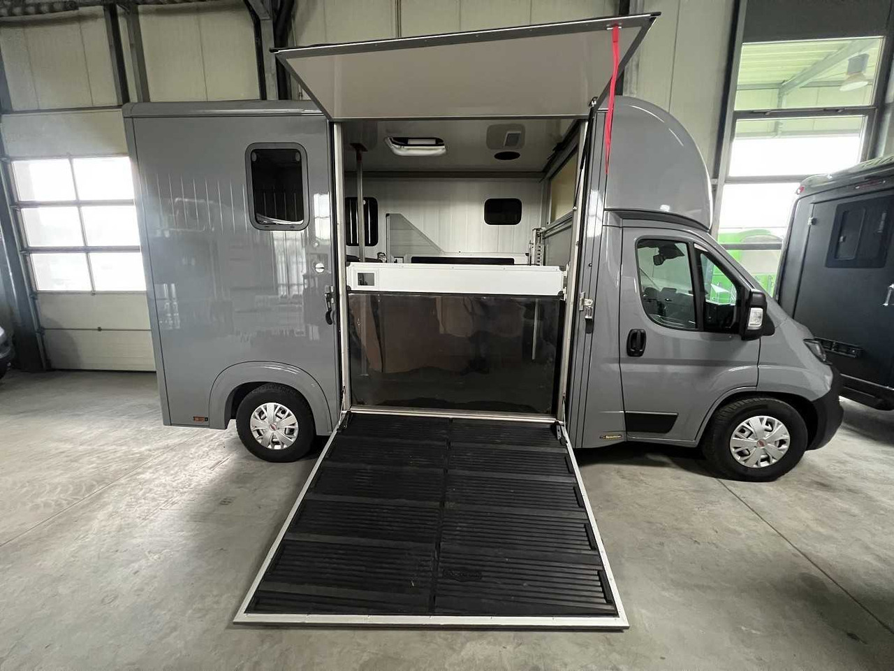 Fiat Compact Basic LKW - Коневоз: фото 1 Fiat Compact Basic LKW - Коневоз: фото 1