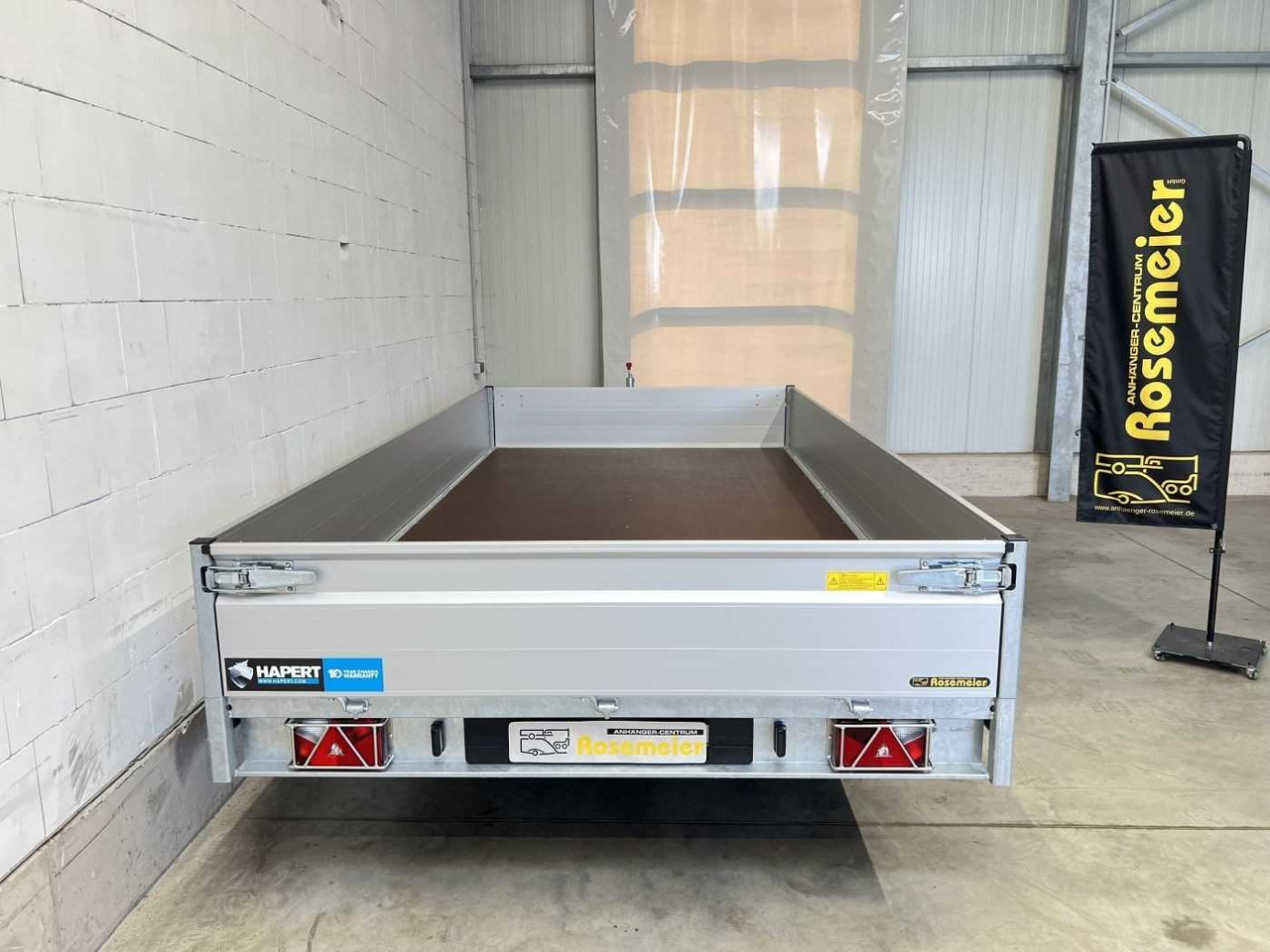 HAPERT Azure H-2 Parabelfedern Hochlader - Прицеп для легкового автомобиля: фото 3 HAPERT Azure H-2 Parabelfedern Hochlader - Прицеп для легкового автомобиля: фото 3