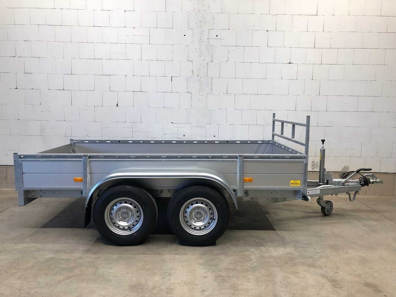 HAPERT Azure L-2 Kastenanhänger gebremst - Прицеп для легкового автомобиля: фото 1 HAPERT Azure L-2 Kastenanhänger gebremst - Прицеп для легкового автомобиля: фото 1