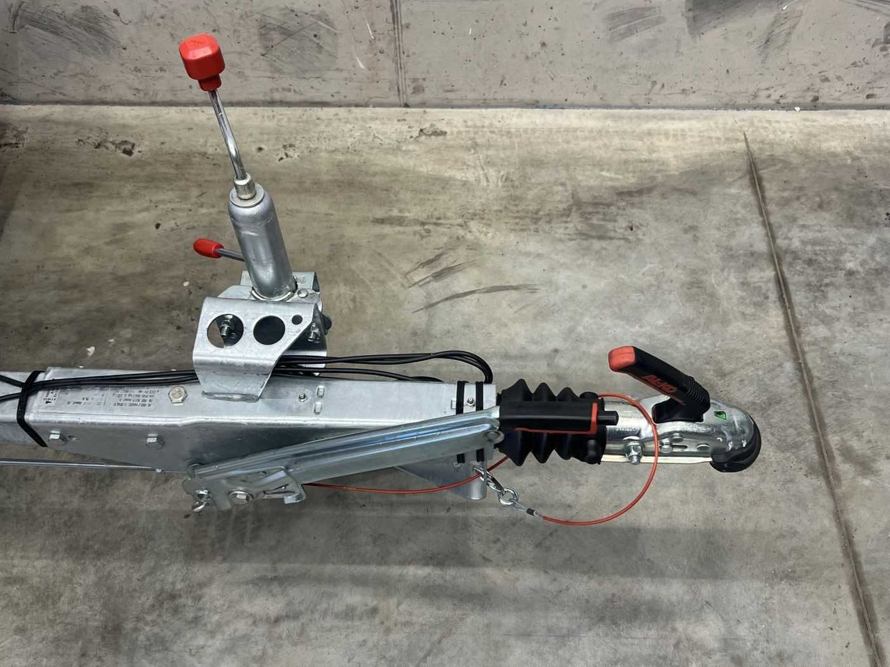 KOCH 4.13 3 BWEH Tür Deckelanhänger - Прицеп для легкового автомобиля: фото 4 KOCH 4.13 3 BWEH Tür Deckelanhänger - Прицеп для легкового автомобиля: фото 4