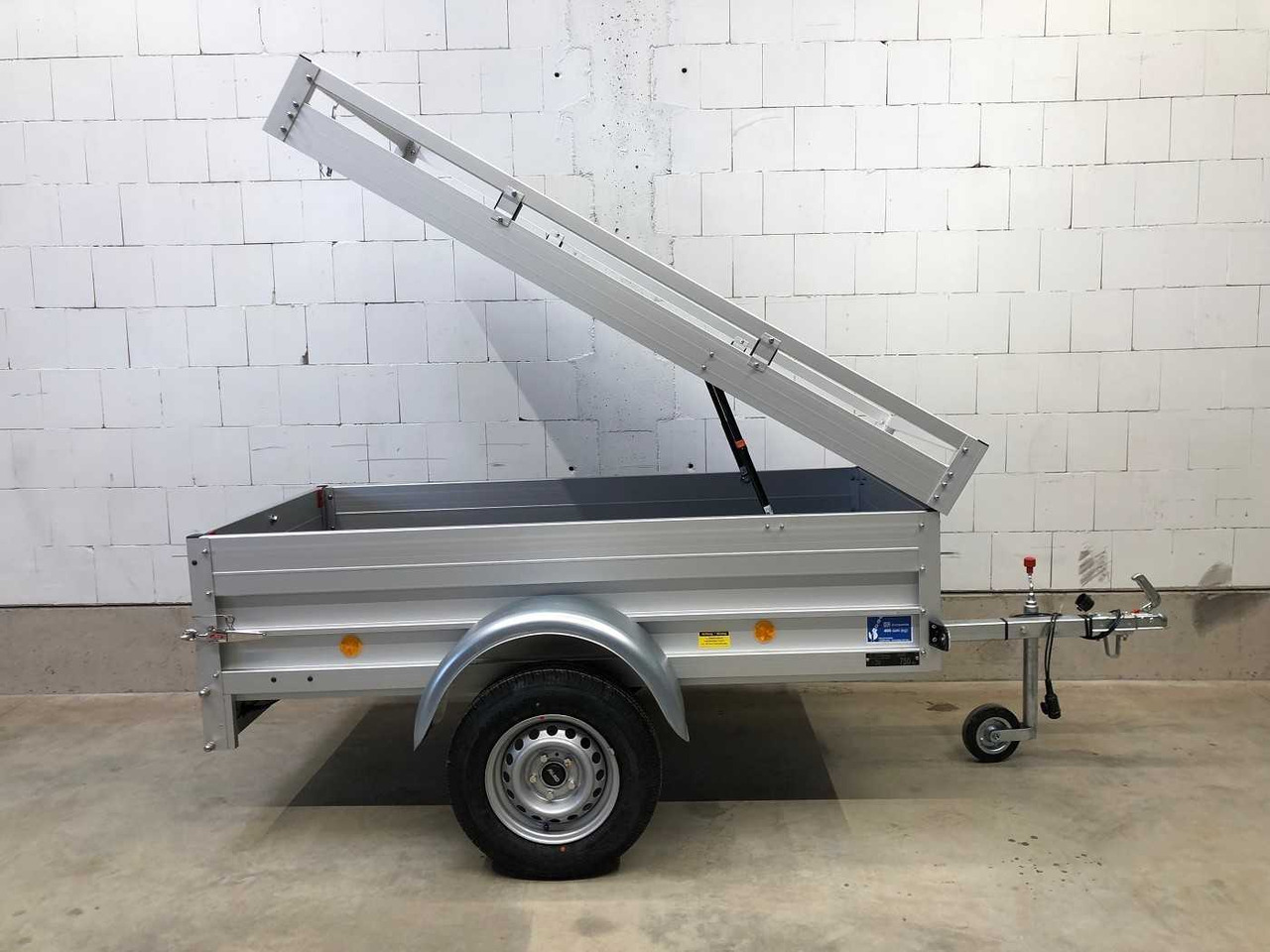 KOCH U2 mit Deckel Deckelanhänger - Прицеп для легкового автомобиля: фото 1 KOCH U2 mit Deckel Deckelanhänger - Прицеп для легкового автомобиля: фото 1