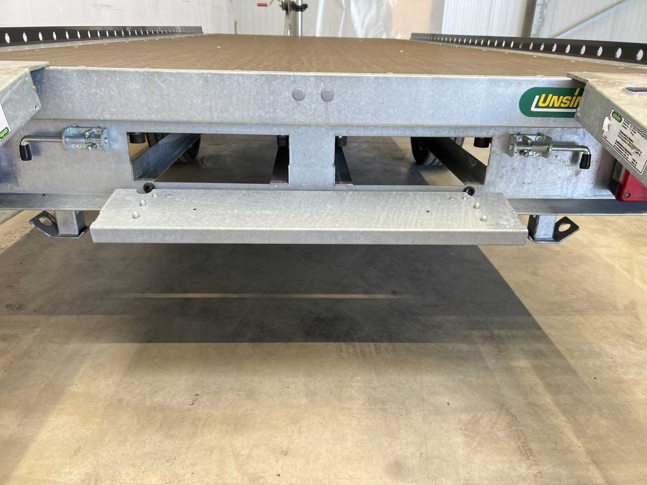 UNSINN UF 3617-13 Maschinentransporter - Прицеп для спецтехники: фото 5 UNSINN UF 3617-13 Maschinentransporter - Прицеп для спецтехники: фото 5