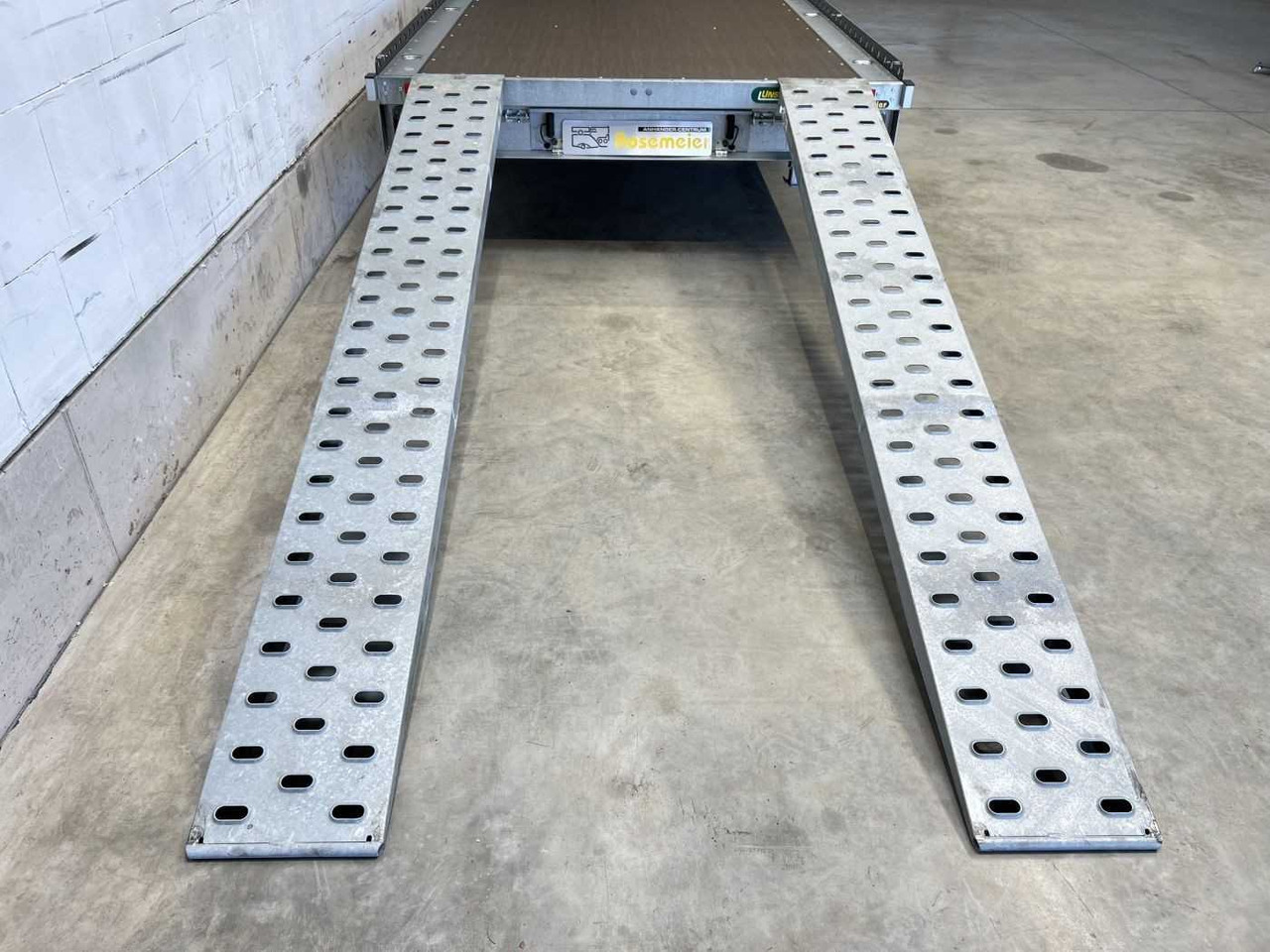 UNSINN UF 3617-13 Maschinentransporter - Прицеп для спецтехники: фото 4 UNSINN UF 3617-13 Maschinentransporter - Прицеп для спецтехники: фото 4