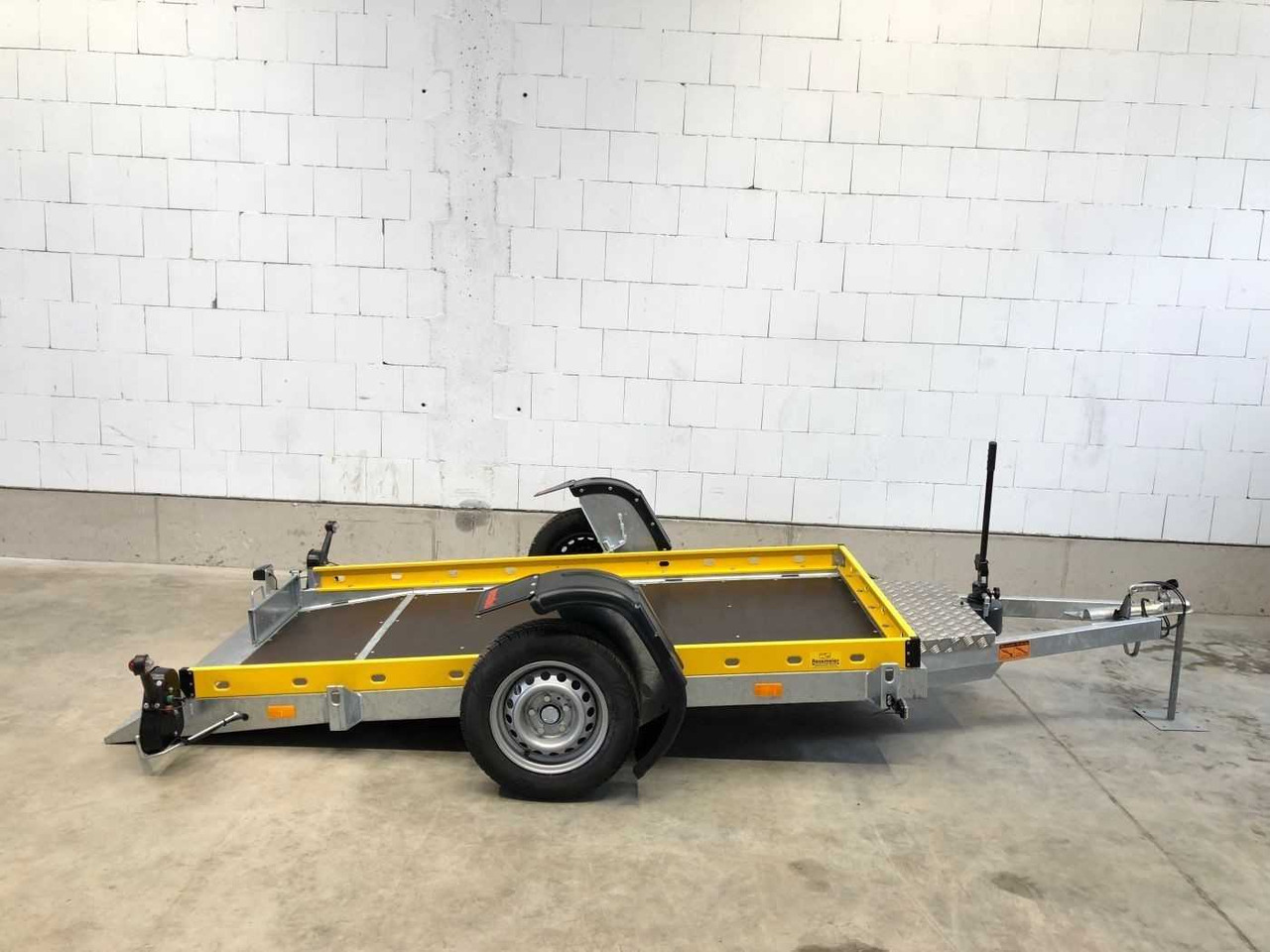 VEZEKO Husky F 08.25 Absenker - Прицеп мультилифт/ Бункеровоз: фото 1 VEZEKO Husky F 08.25 Absenker - Прицеп мультилифт/ Бункеровоз: фото 1