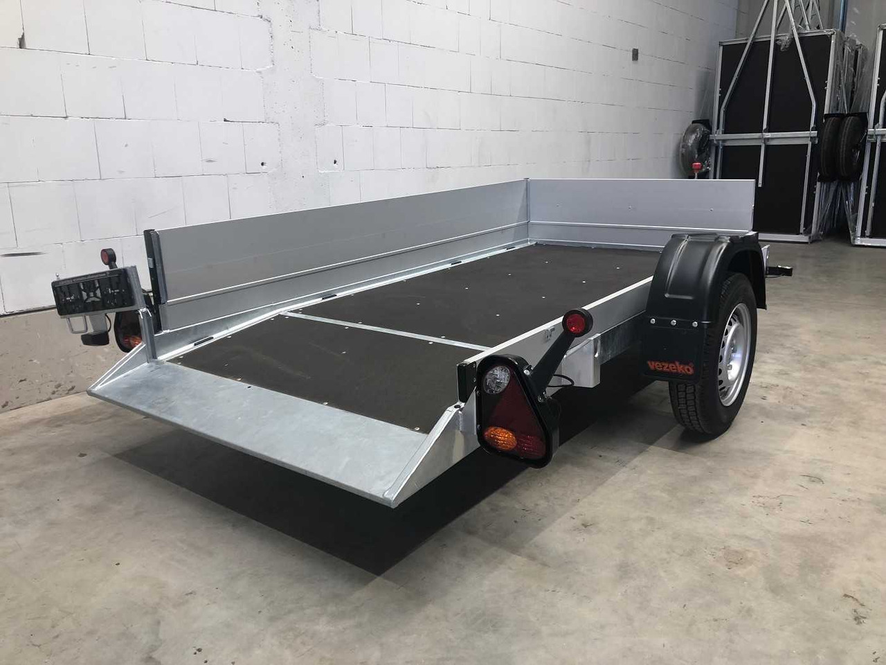 VEZEKO Husky F 10.25 Bordwandaufsatz Absenker - Прицеп мультилифт/ Бункеровоз: фото 3 VEZEKO Husky F 10.25 Bordwandaufsatz Absenker - Прицеп мультилифт/ Бункеровоз: фото 3