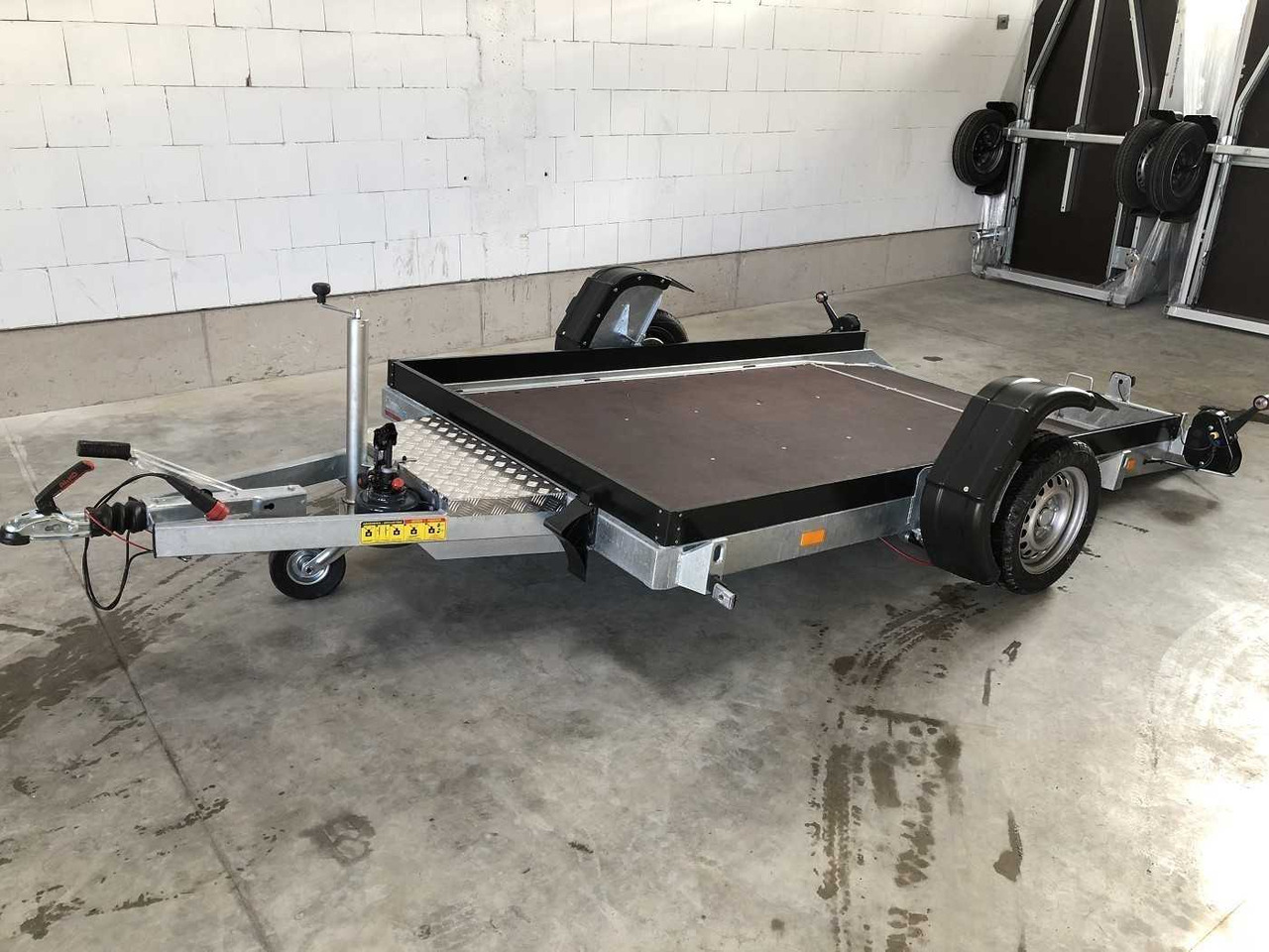 VEZEKO Husky FB 18.28 Absenker - Прицеп для мотоцикла: фото 1 VEZEKO Husky FB 18.28 Absenker - Прицеп для мотоцикла: фото 1