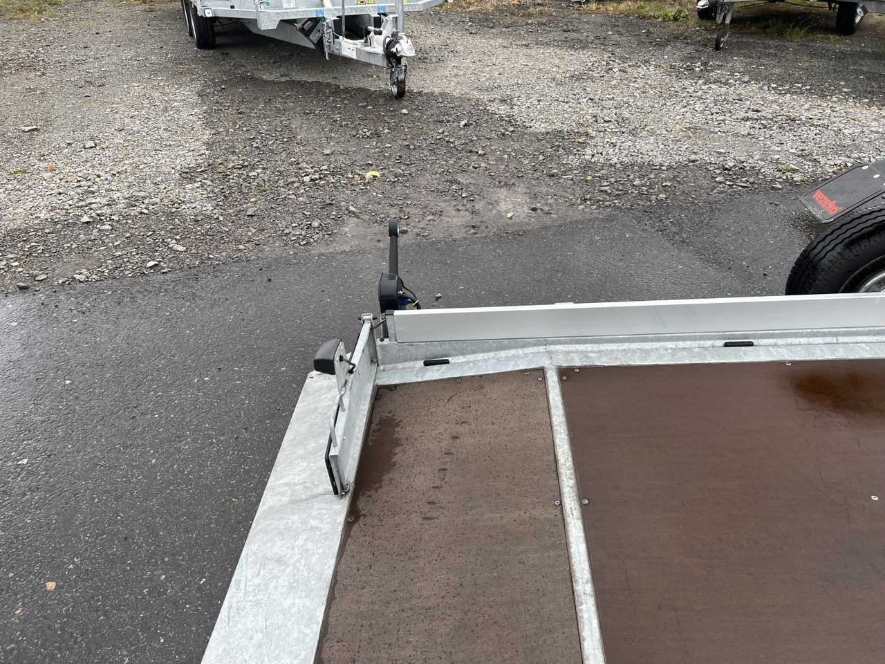 Прицеп мультилифт/ Бункеровоз VEZEKO Husky Smart FB 15.28 Absenker: фото 12 Прицеп мультилифт/ Бункеровоз VEZEKO Husky Smart FB 15.28 Absenker: фото 12