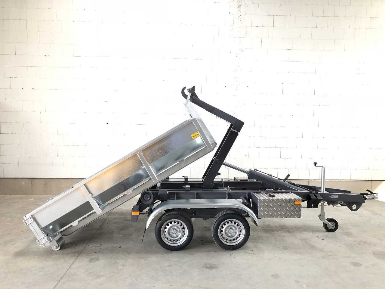 VEZEKO Konos 35 Mulde 400 Muldenkipper - Прицеп мультилифт/ Бункеровоз: фото 1 VEZEKO Konos 35 Mulde 400 Muldenkipper - Прицеп мультилифт/ Бункеровоз: фото 1