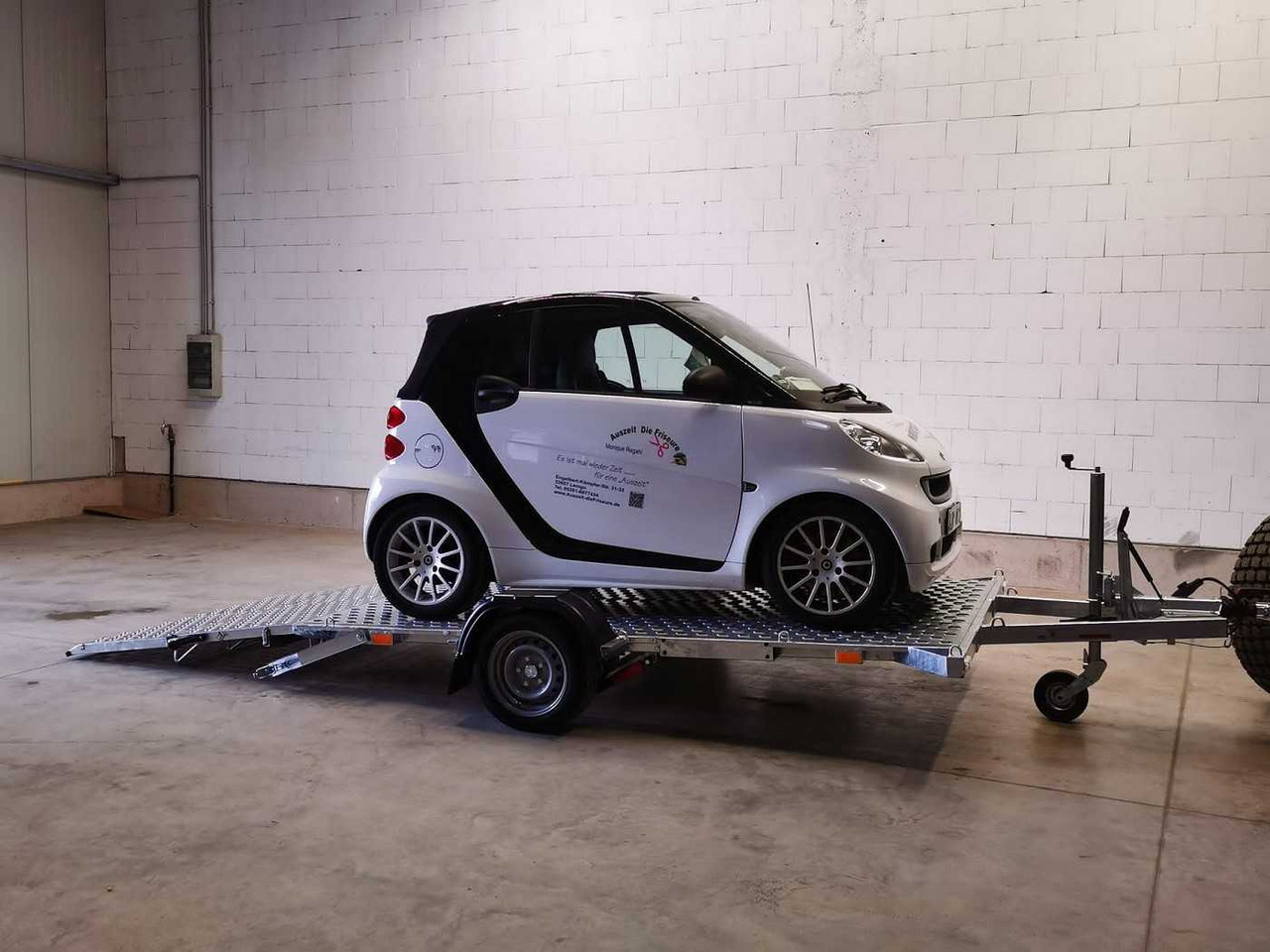 VEZEKO Motovan C 18+Box Autotransporter - Прицеп для мотоцикла: фото 3 VEZEKO Motovan C 18+Box Autotransporter - Прицеп для мотоцикла: фото 3