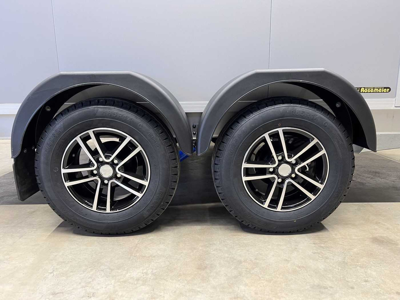 VEZEKO TK C 27.35 Motorradedition Kofferanhänger в лизинг VEZEKO TK C 27.35 Motorradedition Kofferanhänger: фото 20 VEZEKO TK C 27.35 Motorradedition Kofferanhänger в лизинг VEZEKO TK C 27.35 Motorradedition Kofferanhänger: фото 20