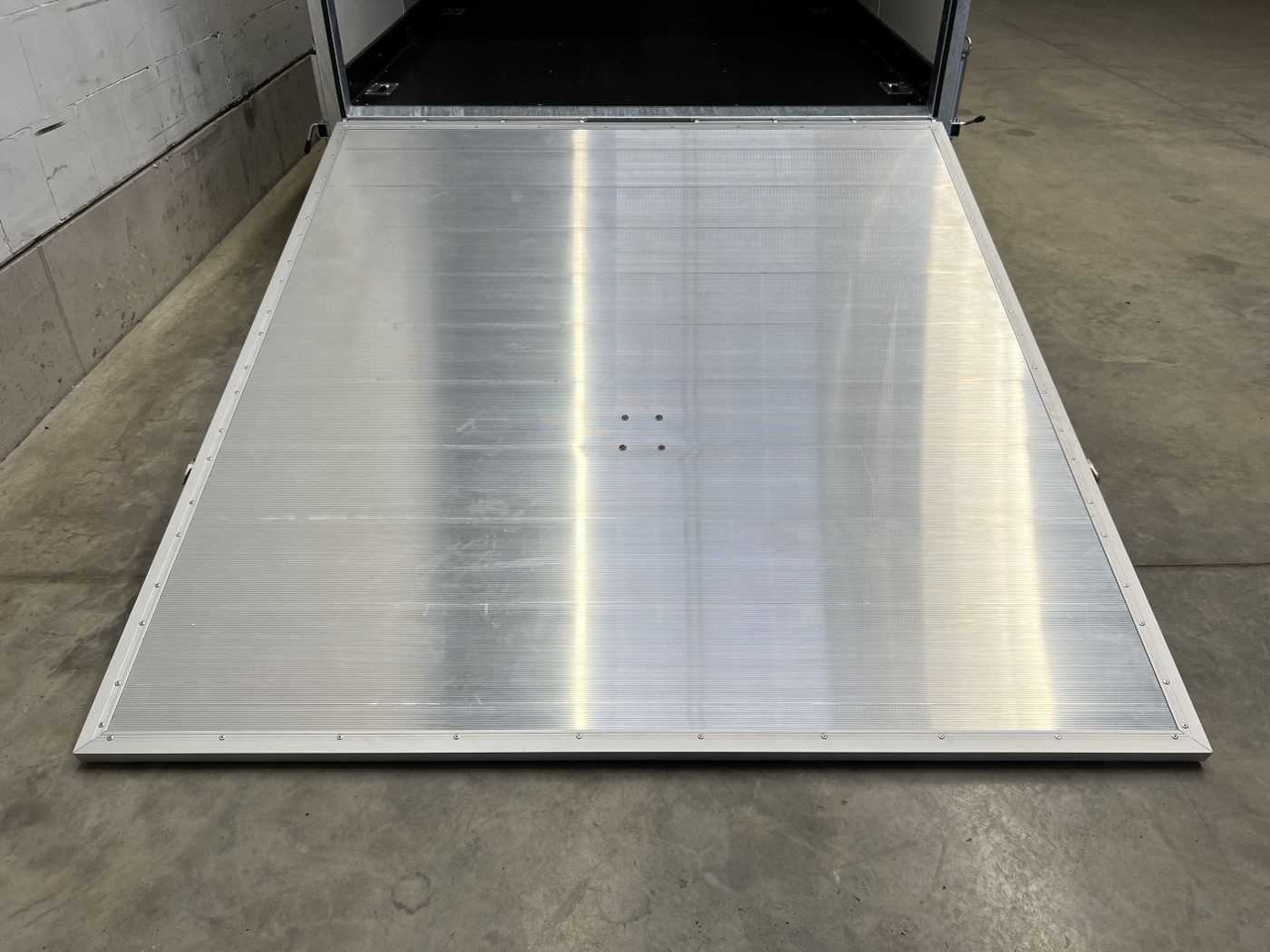 VEZEKO TK C 27.35 Motorradedition Kofferanhänger - Прицеп для мотоцикла: фото 3 VEZEKO TK C 27.35 Motorradedition Kofferanhänger - Прицеп для мотоцикла: фото 3