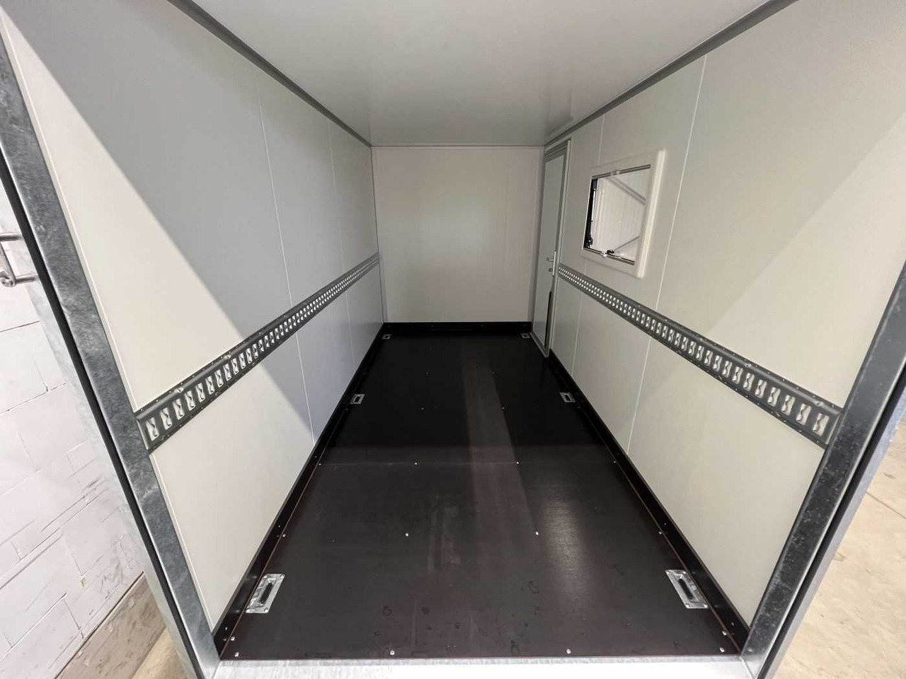 VEZEKO TK C 27.35 Motorradedition Kofferanhänger - Прицеп для мотоцикла: фото 4 VEZEKO TK C 27.35 Motorradedition Kofferanhänger - Прицеп для мотоцикла: фото 4