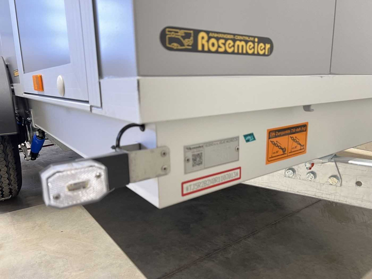 VEZEKO TK C 27.35 Motorradedition Kofferanhänger в лизинг VEZEKO TK C 27.35 Motorradedition Kofferanhänger: фото 22 VEZEKO TK C 27.35 Motorradedition Kofferanhänger в лизинг VEZEKO TK C 27.35 Motorradedition Kofferanhänger: фото 22