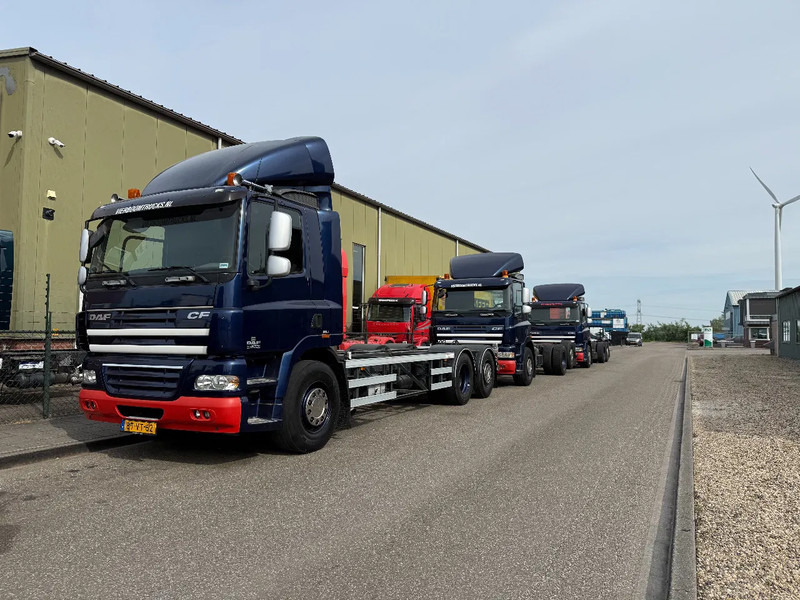 DAF CF 85 CF85-360 6X2 FAN 3 X IN STOCK TOP CONDITION NL TRUCKS - Грузовик-шасси: фото 1 DAF CF 85 CF85-360 6X2 FAN 3 X IN STOCK TOP CONDITION NL TRUCKS - Грузовик-шасси: фото 1