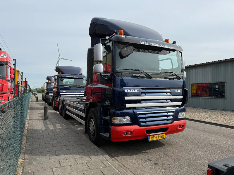 DAF CF 85 CF85-360 6X2 FAN 3 X IN STOCK TOP CONDITION NL TRUCKS - Грузовик-шасси: фото 2 DAF CF 85 CF85-360 6X2 FAN 3 X IN STOCK TOP CONDITION NL TRUCKS - Грузовик-шасси: фото 2