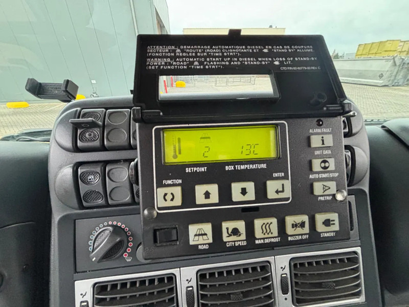 Iveco ML 100 ML140E21 / Manual / Carrier / Euro3 / Holland Truck - Рефрижератор: фото 4 Iveco ML 100 ML140E21 / Manual / Carrier / Euro3 / Holland Truck - Рефрижератор: фото 4