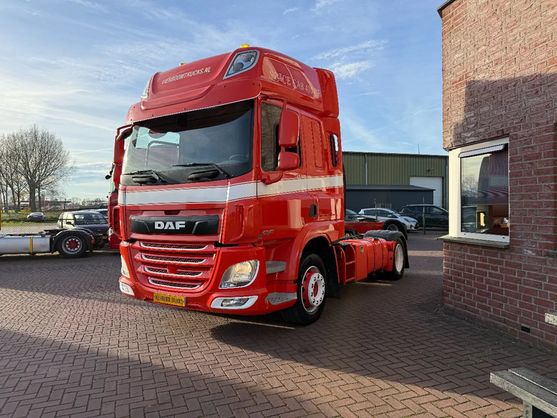 DAF CF 410 CF410 4X2 Spacecab / 1.05m schotelhoogte / Origineel 438.341km / TOP STAAT - Тягач: фото 2 DAF CF 410 CF410 4X2 Spacecab / 1.05m schotelhoogte / Origineel 438.341km / TOP STAAT - Тягач: фото 2