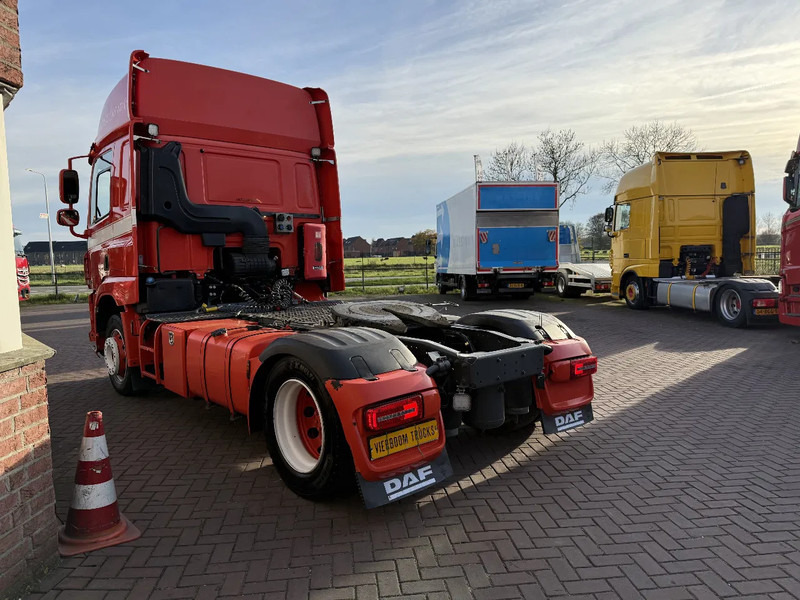 DAF CF 410 CF410 4X2 Spacecab / 1.05m schotelhoogte / Origineel 438.341km / TOP STAAT - Тягач: фото 4 DAF CF 410 CF410 4X2 Spacecab / 1.05m schotelhoogte / Origineel 438.341km / TOP STAAT - Тягач: фото 4