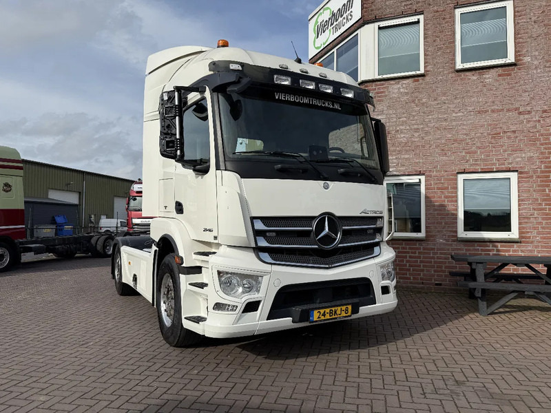 Mercedes-Benz Actros 1846LS STREAMSPACE 4X2 TREKKER EURO6 HOLLAND TRUCK VIN: 10233406 - Тягач: фото 1 Mercedes-Benz Actros 1846LS STREAMSPACE 4X2 TREKKER EURO6 HOLLAND TRUCK VIN: 10233406 - Тягач: фото 1