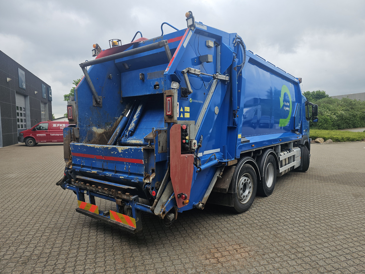 Volvo FM330 - Другая техника: фото 4 Volvo FM330 - Другая техника: фото 4
