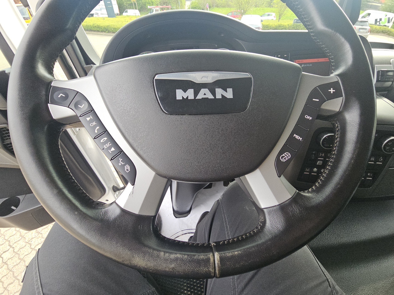 Самосвал, Автоманипулятор MAN TGL 10.220: фото 34