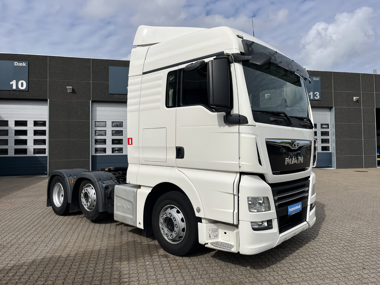 MAN TGX 26.470 6x2-2 - Тягач: фото 2 MAN TGX 26.470 6x2-2 - Тягач: фото 2