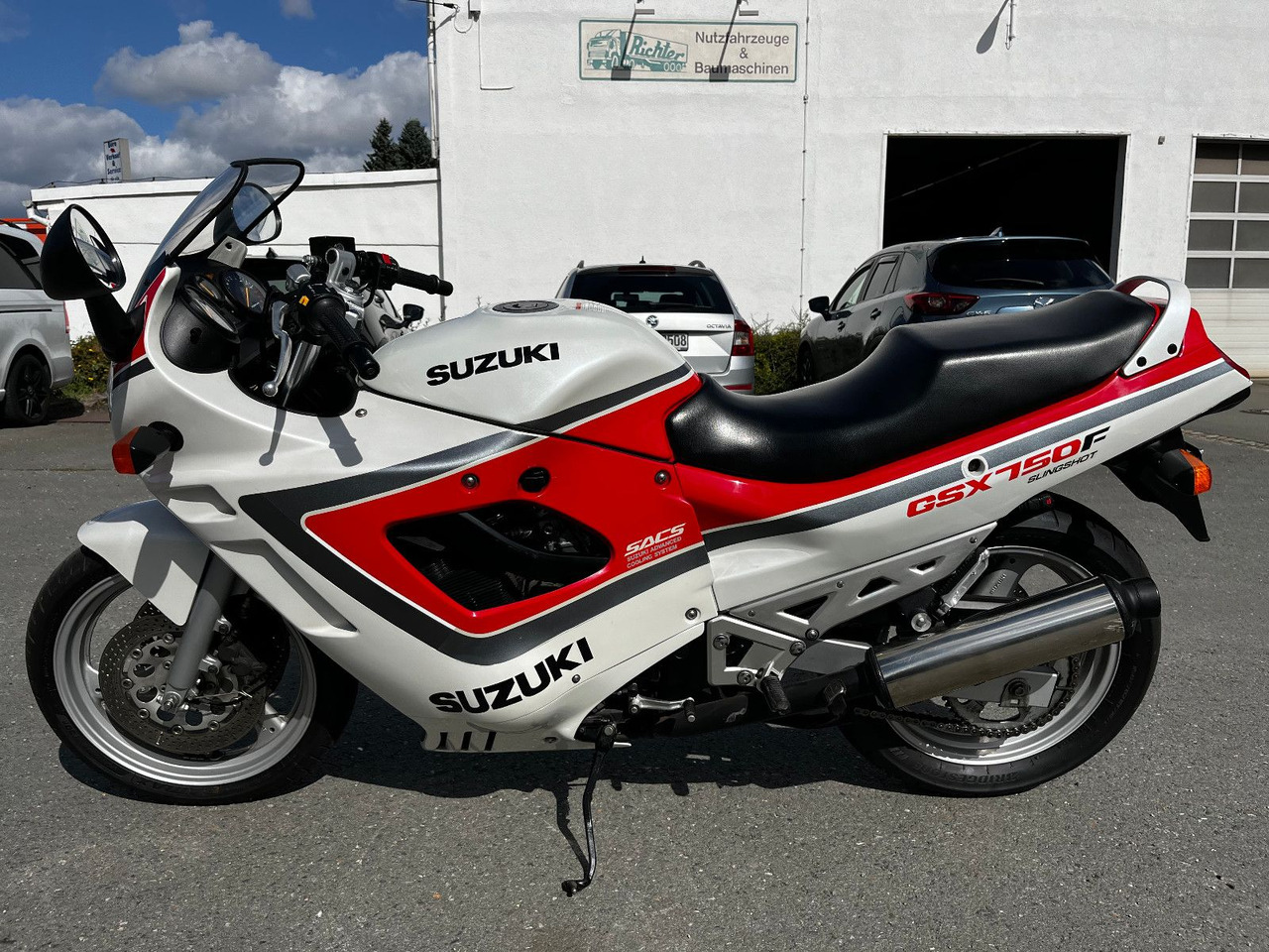 Suzuki GSX 750 - Мотоцикл: фото 1 Suzuki GSX 750 - Мотоцикл: фото 1