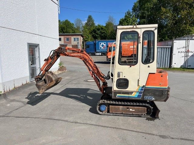Takeuchi T B 15 A - Мини-экскаватор: фото 1 Takeuchi T B 15 A - Мини-экскаватор: фото 1