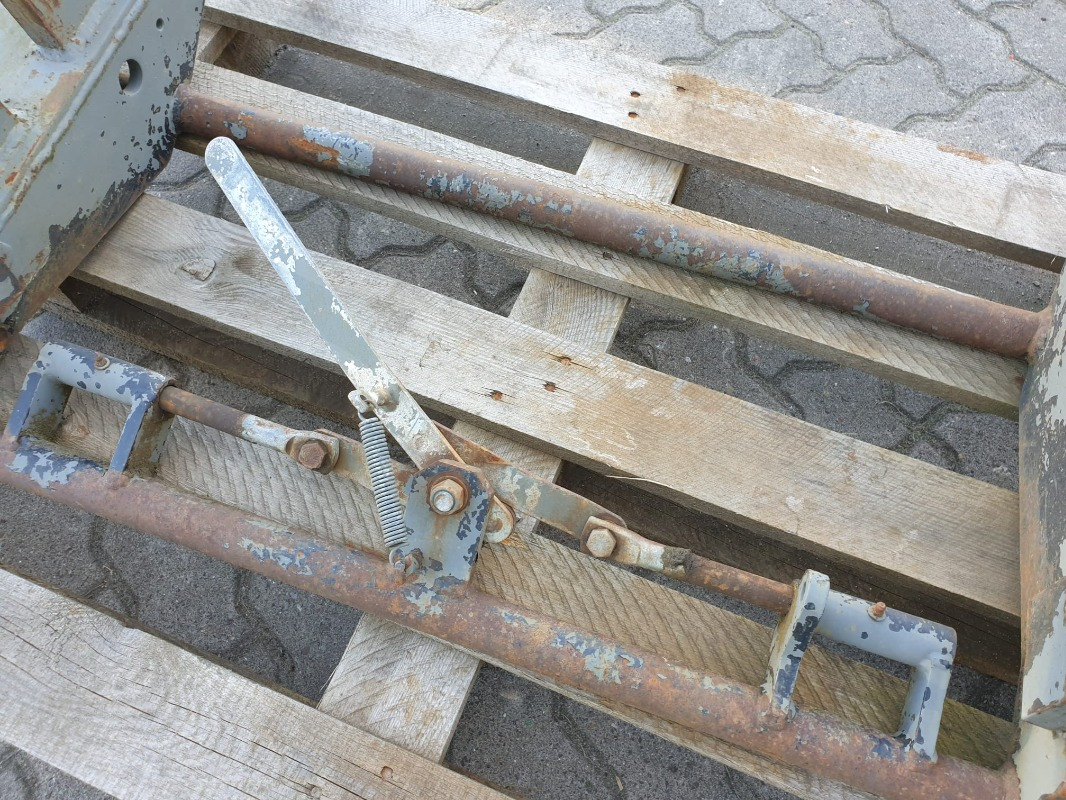 ADAPTERRAHMEN KRAMER / EURO - Фронтальный погрузчик для трактора: фото 2 ADAPTERRAHMEN KRAMER / EURO - Фронтальный погрузчик для трактора: фото 2