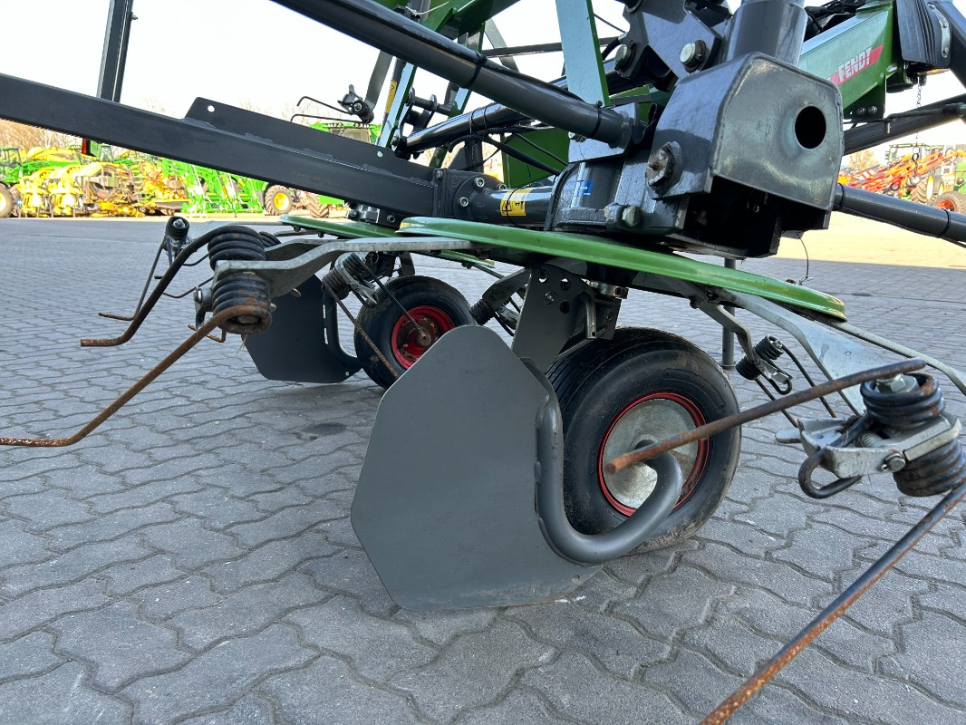 Fendt Lotus 770 - Сеноворошилка: фото 3 Fendt Lotus 770 - Сеноворошилка: фото 3