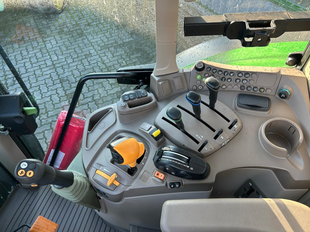 John Deere 6090M **MIETRÜCKLÄUFER** - Трактор: фото 4 John Deere 6090M **MIETRÜCKLÄUFER** - Трактор: фото 4