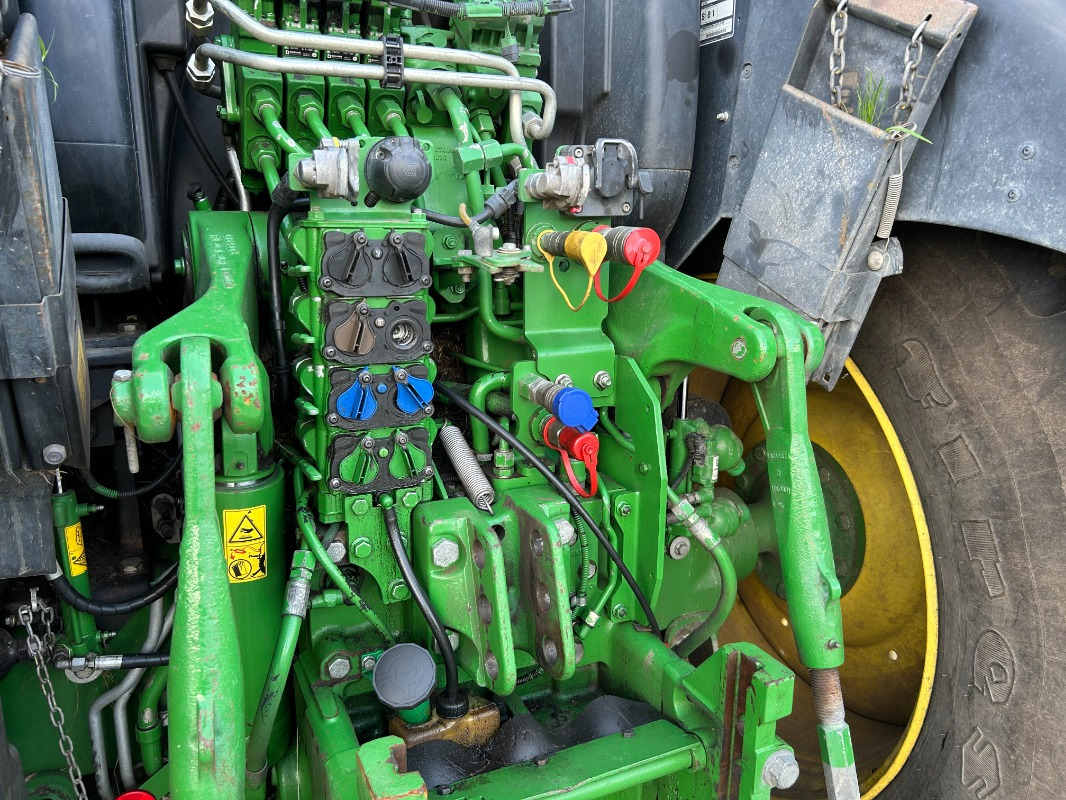 John Deere 6195R - Трактор: фото 4 John Deere 6195R - Трактор: фото 4