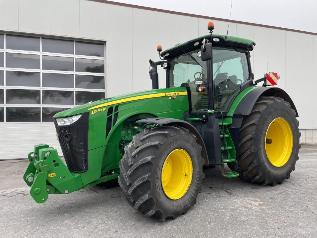 John Deere 8270R - Трактор: фото 1 John Deere 8270R - Трактор: фото 1