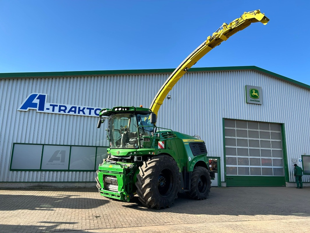 John Deere 9700i - Комбайн: фото 1 John Deere 9700i - Комбайн: фото 1