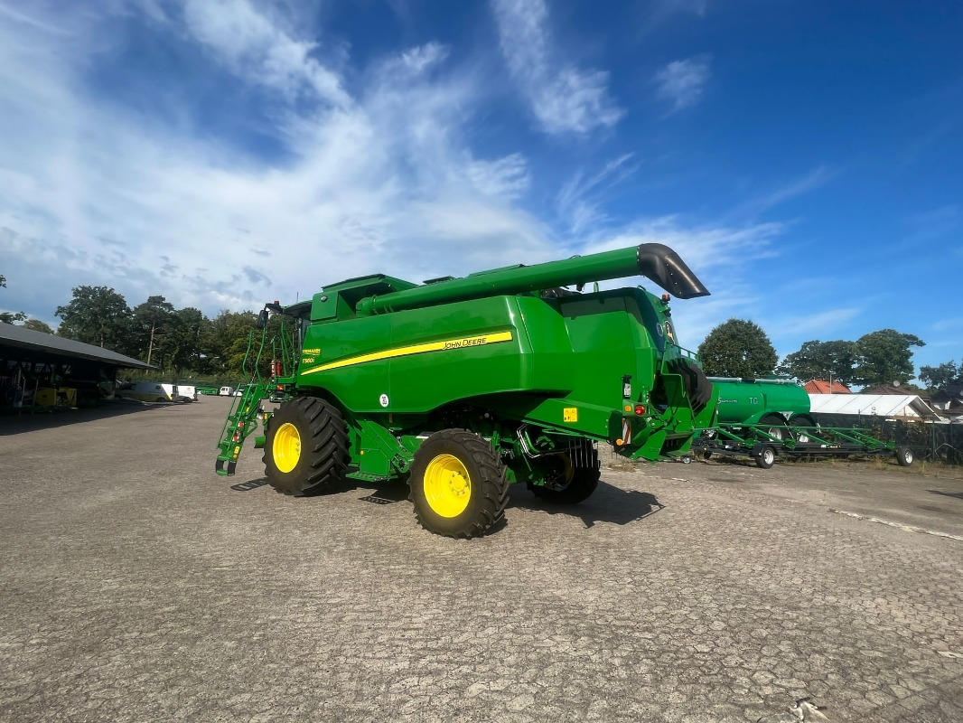 John Deere T560 - Зерноуборочный комбайн: фото 4 John Deere T560 - Зерноуборочный комбайн: фото 4