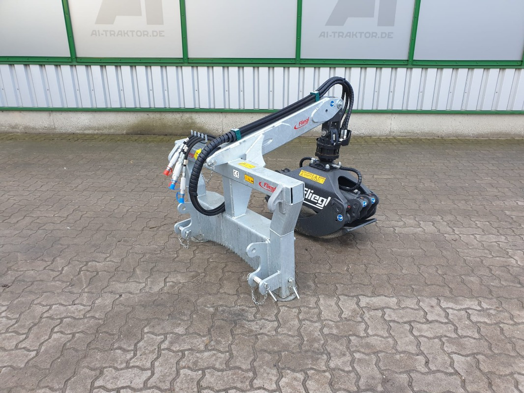 Fliegl RZ 185 COMBI PLUS - Лесозаготовительная техника: фото 1 Fliegl RZ 185 COMBI PLUS - Лесозаготовительная техника: фото 1